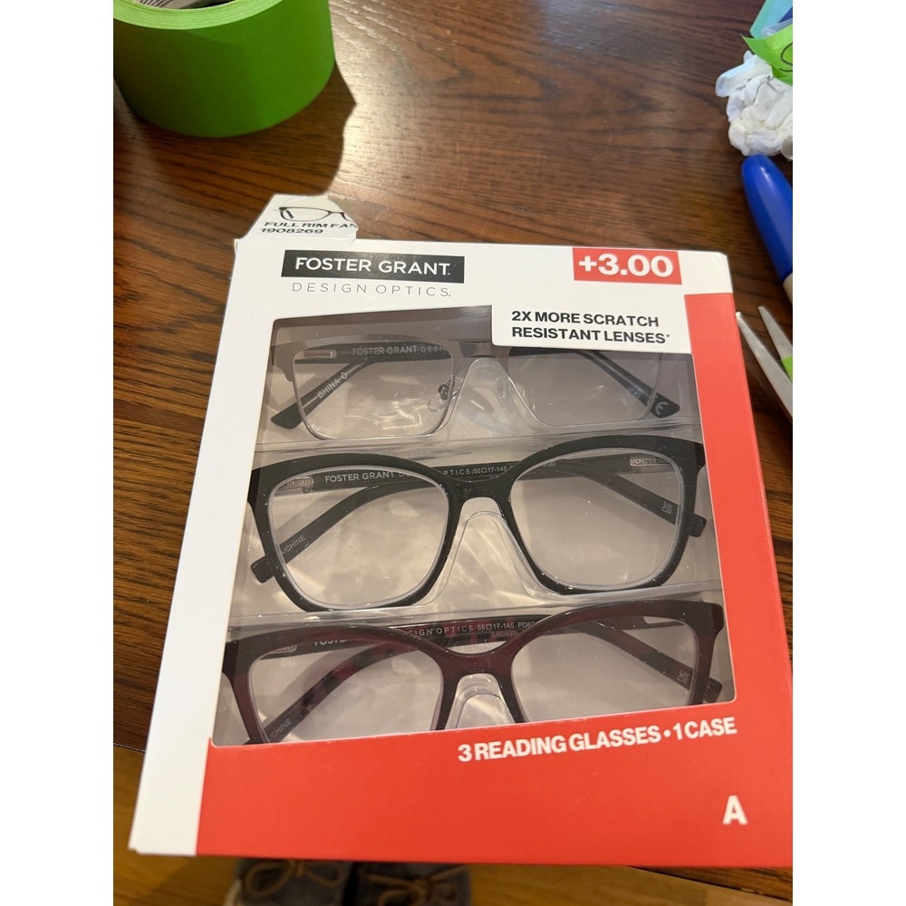 Foster Grant Design Optics Classic Reading Glasses +3.00 3 Pack NEW with case